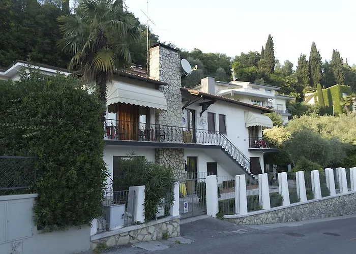 Guest House Villa De Ros Salò